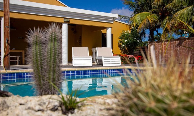 Sabal Palm Villa | Kas Hoi in Sabalpalm Villas