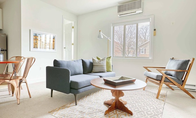 Del Ray Apartamento | Kasa Del Ray | Cozy 1BD in the Heart of Potomac | Alexandria