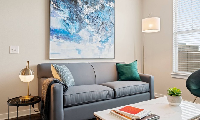Northeast Dallas Apartamento | Kasa | Dallas | Perfect 2BD/2BA Downtown Apartment