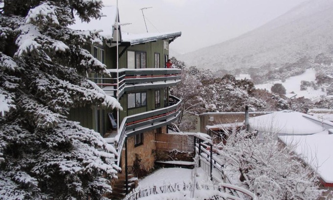 Thredbo Cabina | Kasees Apartments & Mountain Lodge