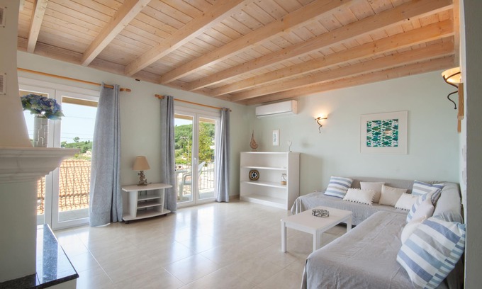 Kassiopi Apartamento | Telemahos apartamento de lujo junto a la playa