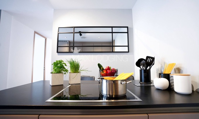 Sendling - Westpark Condominio | Kat. 8 Family Apartment