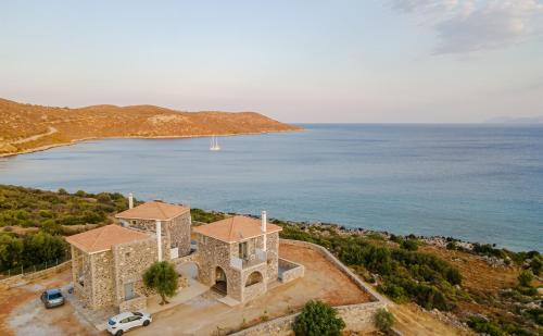 Monemvasia Casa | Katerina's Villas - Monemvasia Beachfront Stone Paradise