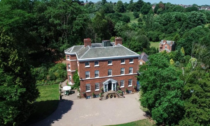 Ribbesford Casa | Kateshill House Bed & Breakfast
