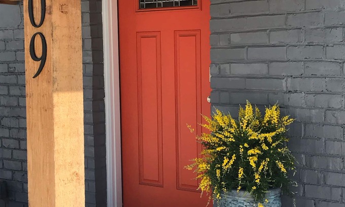 Turner Park Cabaña | Katies Kottage # 2: 1938 Renovado Midtown Gingerbread Charmer