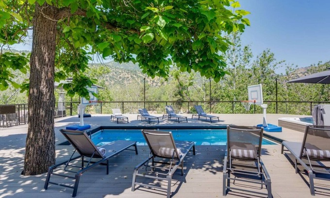 Kaweah Casa | Kaweah River Cabin House