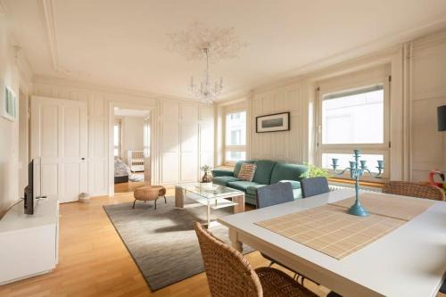Langstrasse Apartamento | KAYA Apartment TURQUOISE - Downtown 3BR Deluxe Apt