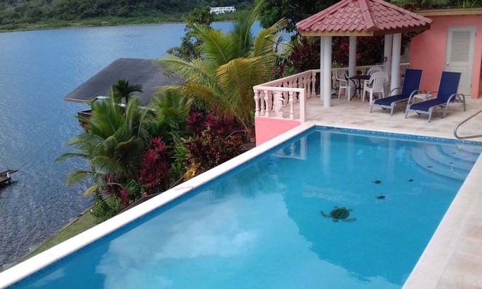 Punta Caribe Villa | Kayak, Snorkel, Dive. Waterfront. 2BR 2BA with Pool and AC