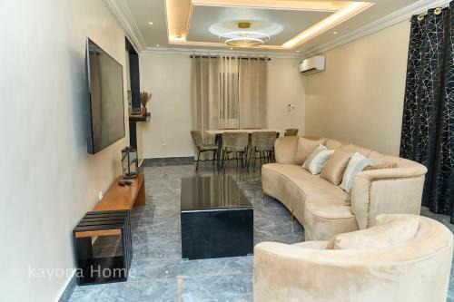 Yaounde Apartamento | Kayona Home Appartement T3 Balcon-Netflix-Wifi-Parking SERVICESConciergerie