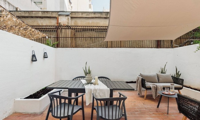 Barcelona Apartamento | Kayra - 2 bedrooms and terrace in La Sagrada Familia
