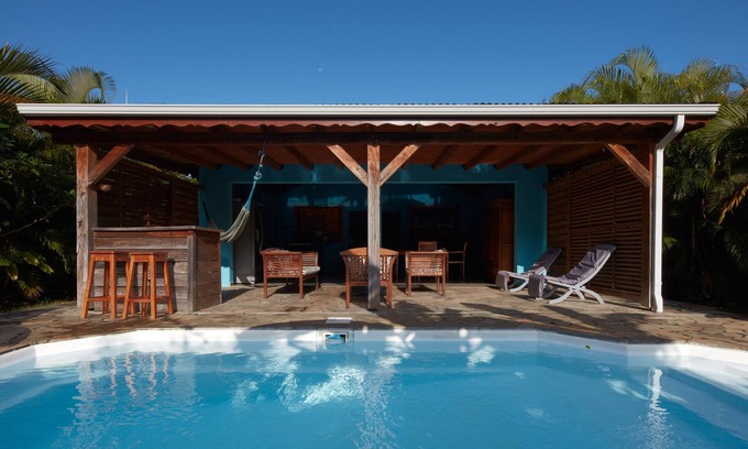 Rifflet Villa | kaz a coco, villa azul con piscina privada, 2 dormitorios, 2 baños