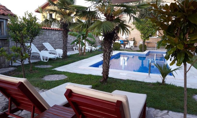 Goricani Casa | Kazablanka Rooms Aerodrom