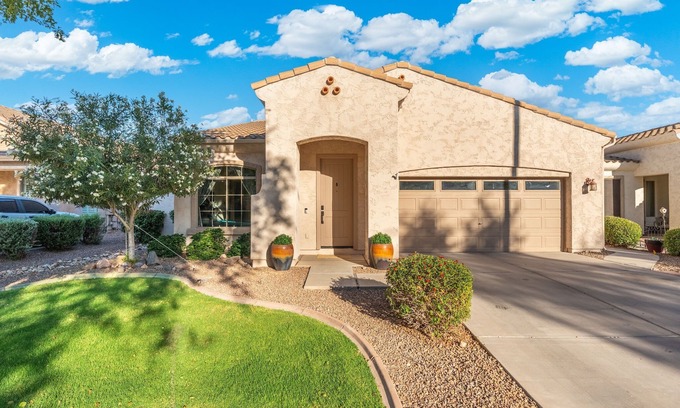 Power Ranch Casa | KC Oasis POOL W/ HOT Tub Family fun for ALL