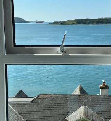 Cobh Apartamento | KCM Urban Retreats