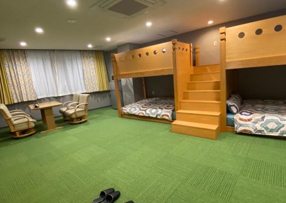 Chuo Ward Apartamento | kdy ｽﾃｲﾊｳｽ 2段ベットの広い客室みんな一緒に泊まれる