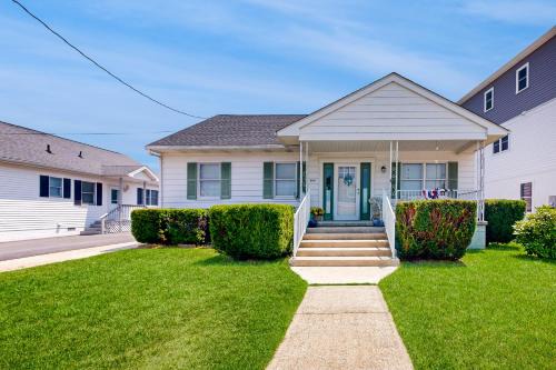 Keen-Wik On the Bay Casa | Keenwick on the Bay - 38345 Maple Lane