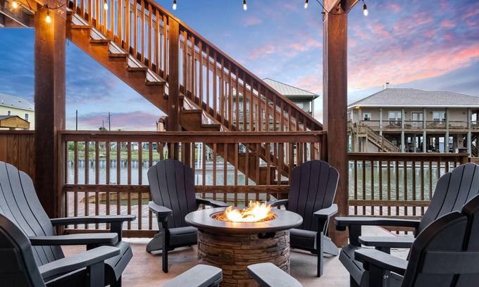 Rockport Casa | Keepin' it Reel | Amazing Views!