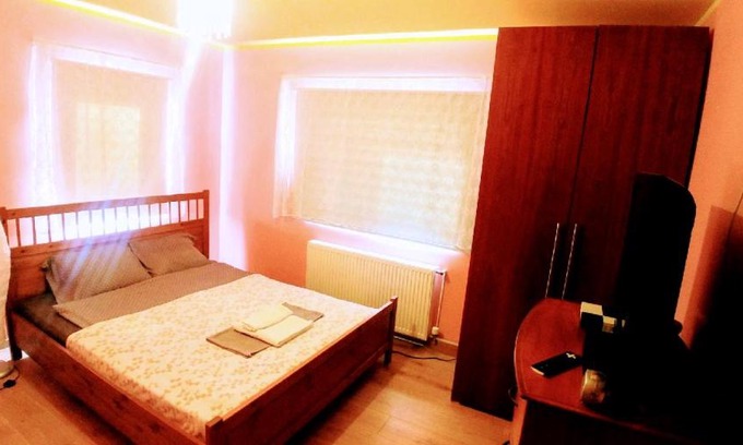 Innri-Njarthvik Casa | KEFBED Town Center