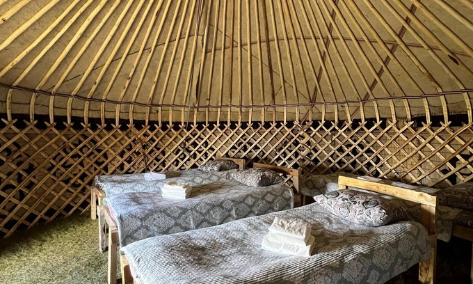 Naryn Region Cabina | Kel-Suu Kyrgyzstan Yurt Camp