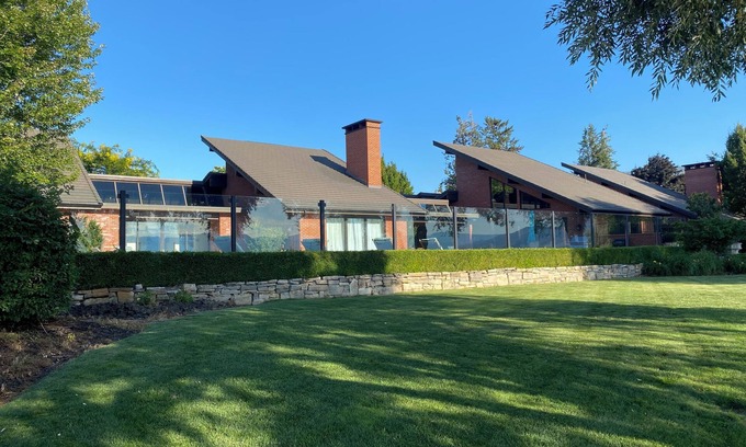 Central Okanagan Casa | Kelowna Mission Shores Estate