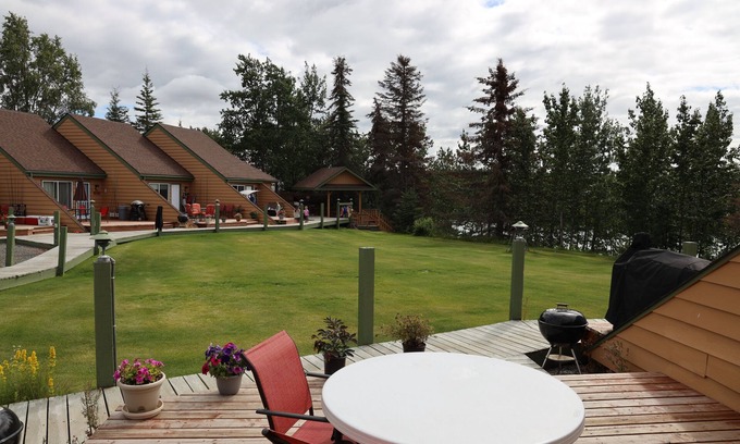 Soldotna Casa | KENAI RIVER FRONT TOWNHOME IN SOLDOTNA, AK