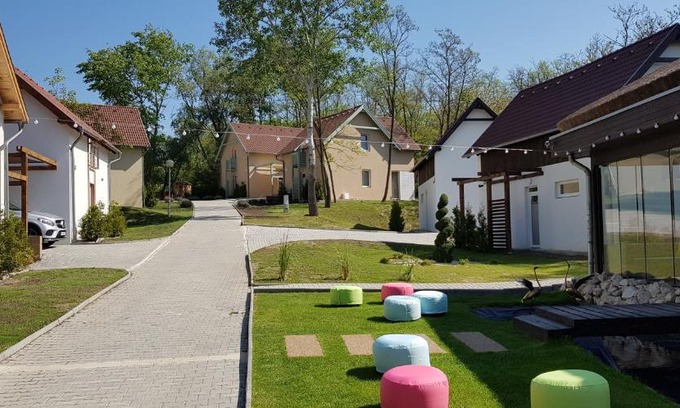 Balatonkenese Apartamento | Kenese-völgye Villahotel