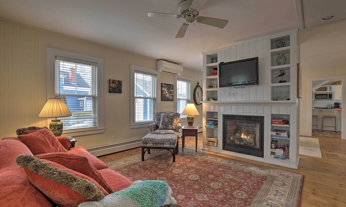 Kennebunk Cabaña | Kennebunk Cottage w/ Yard < 1 Mi to Beach!