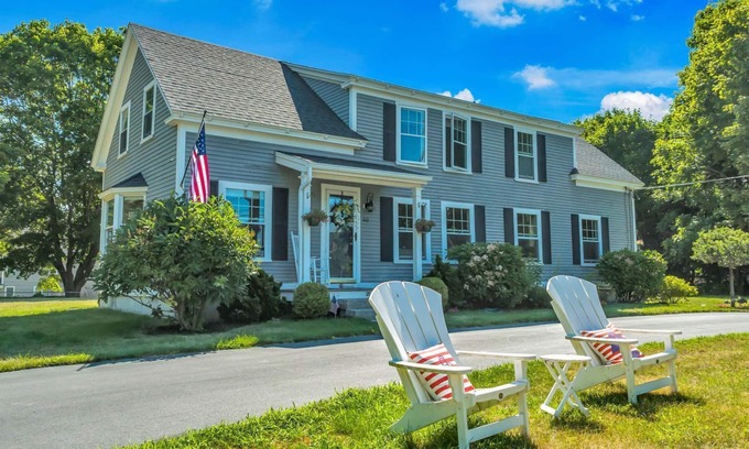 Kennebunk Casa | Kennebunk's Charming Beach Home