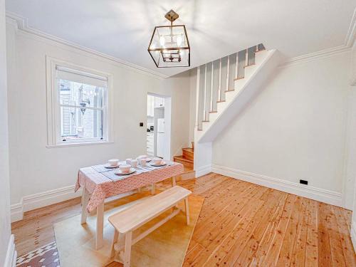 Millers Point Casa | Kent St Homestay