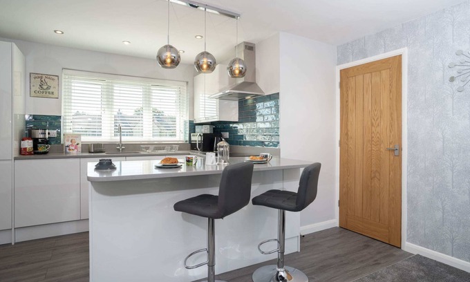 Staveley Apartamento | Kentmere Haven with Parking by LetMeStay