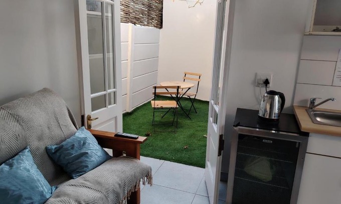 Lansdowne Apartamento | Kenwyn Garden Cottage
