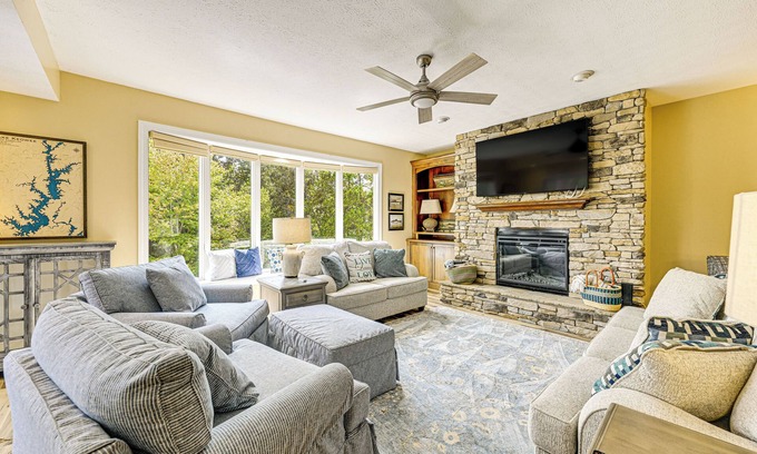 Salem Condominio | Keowee Key Condo w/ Lake Access!
