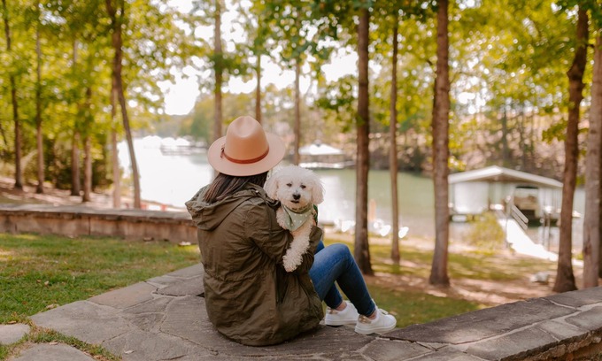 Saxony Forest Casa | Keowee Lakefront dock, canoe, kayaks, and more!