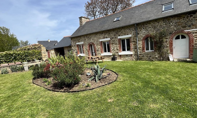 Gommenec'h Casa | Ker Joseph : Longère Bretonne Rénovée