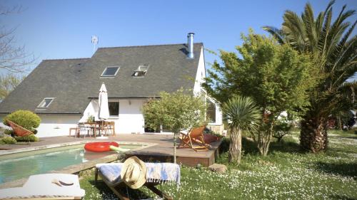 Erdeven Villa | Kercolette, maison avec piscine non chauffée proche des plages
