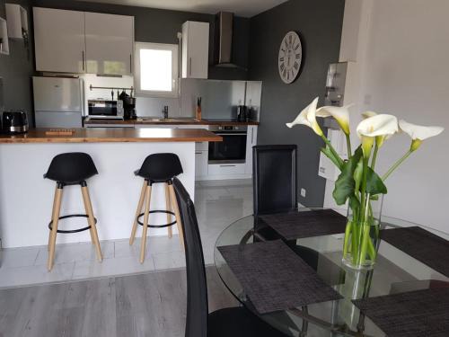 Moelan-sur-Mer Casa | Kerguil-hanna agréable et familiale, 4 pers, piscine privée du 15 juin à mi-septembre