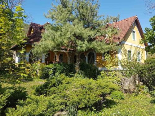 Mindszentkalla Casa | Kertből a hegyre Nyaralóház Mindszentkálla