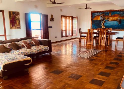Kovalam Cama Y Desayuno | Kesaviyam Unique Ocean View Luxury Suites vicinity Kovalam Light house