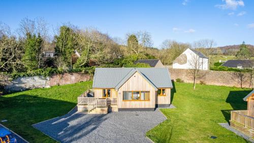 Newton Stewart Casa | Kestrel Lodge 6 with Hot Tub