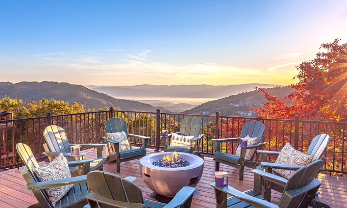 McGaheysville Casa | Kettle View Lodge - Family-Friendly Retreat with Breathtaking Mountain Views
