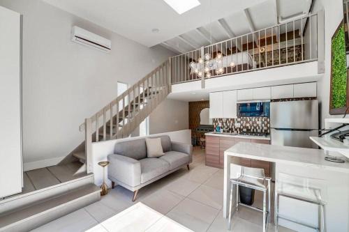 Little Italy Casa | Kettner Row 2
