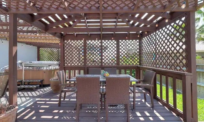 Key Allegro Casa | Key Allegro Coastal Serenity! Private Hot Tub! Walking distance to Ocean!