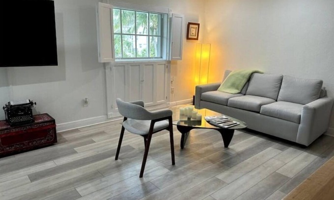 Key Biscayne Apartamento | Key Biscayne 2 bedrooms sleeps 4 walk 2 beach shops