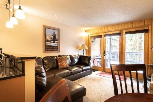 Mountain House Apartamento | Key Condo 2939