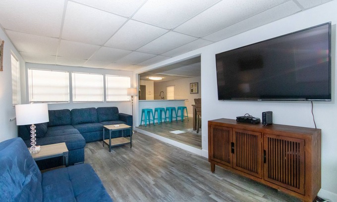 Sexton Cove Estates Casa | Key Largo actualizó Mobile Home 3/1. 5 con 60 pies en canal con tiki grande