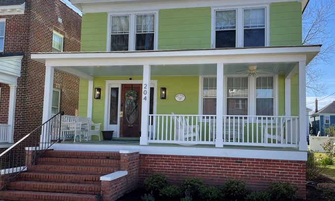 Cape Charles Casa | Key Lime Cottage: Your Cape Charles Beachside Retreat