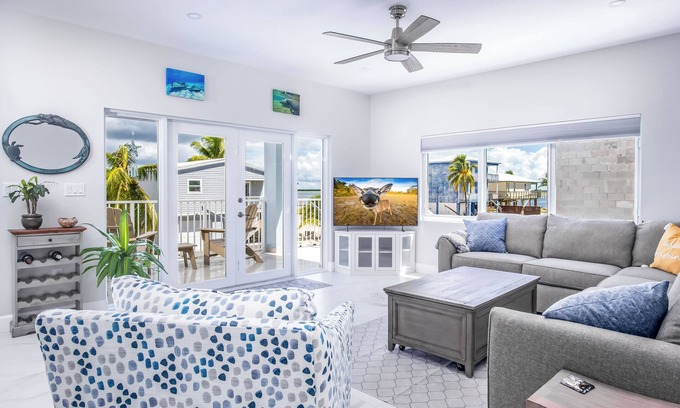 Big Pine Key Casa | Keys Breeze | 2 bedroom, 2 bathroom canalfront home