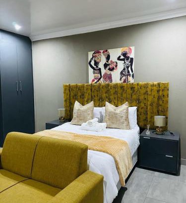 Mamaolo Cabina | KGADITSE ROAD LODGE