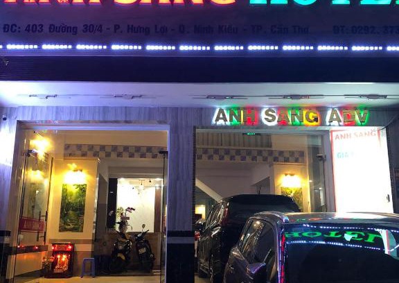Ninh Kieu Hotel | Khách sạn Ánh Sáng
