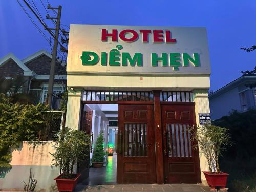 Hoc Mon Hotel | Khách Sạn Điểm Hẹn